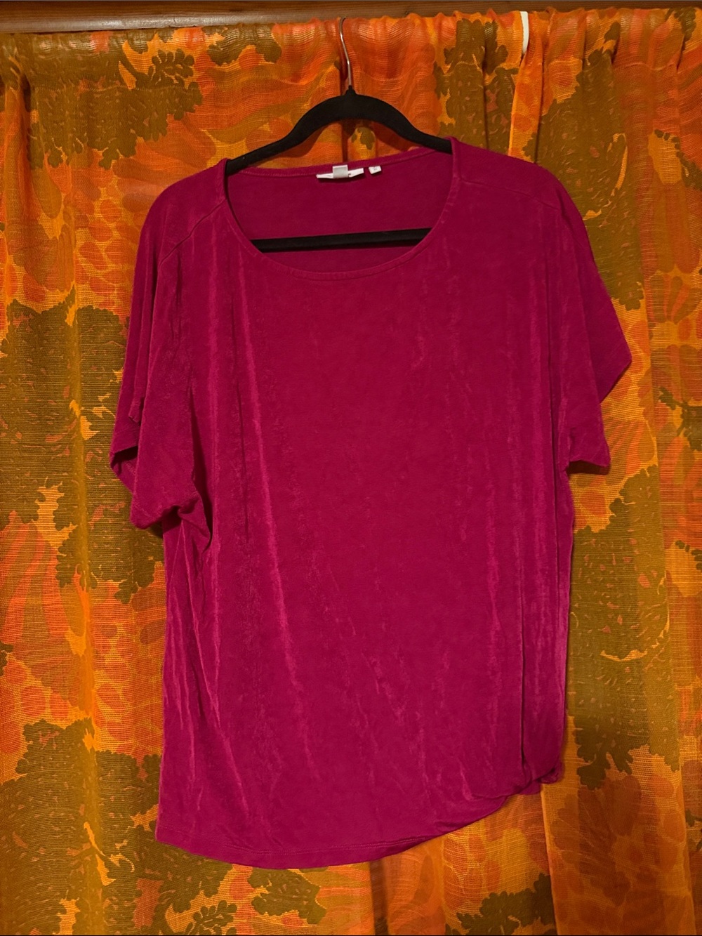 Chico's Scoop-Neck Short Sleeve Top in Fuchsia
